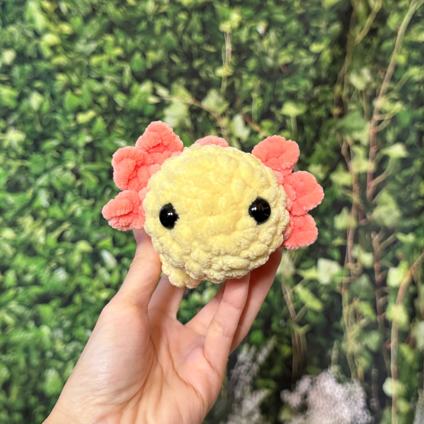 Axolotl Plushie (yellow)