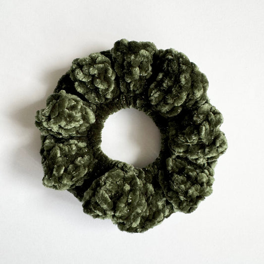 Super Greens Velvet Scrunchie 1 Piece